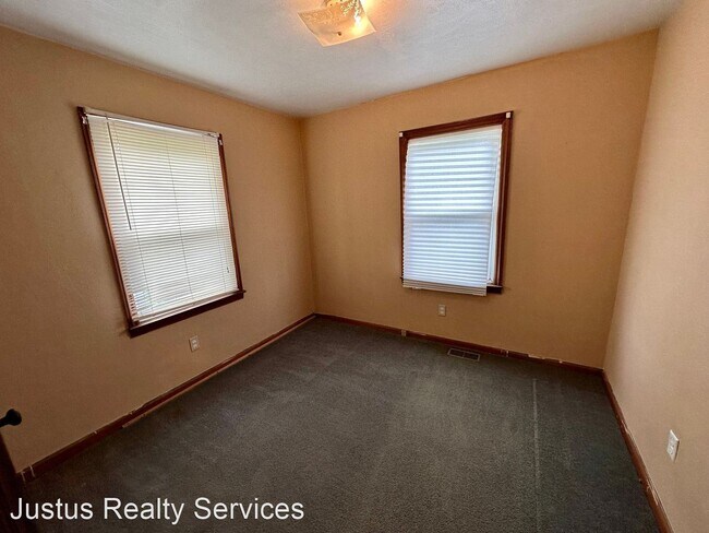 Building Photo - 3 br, 1 bath House - 840 E Roosevelt