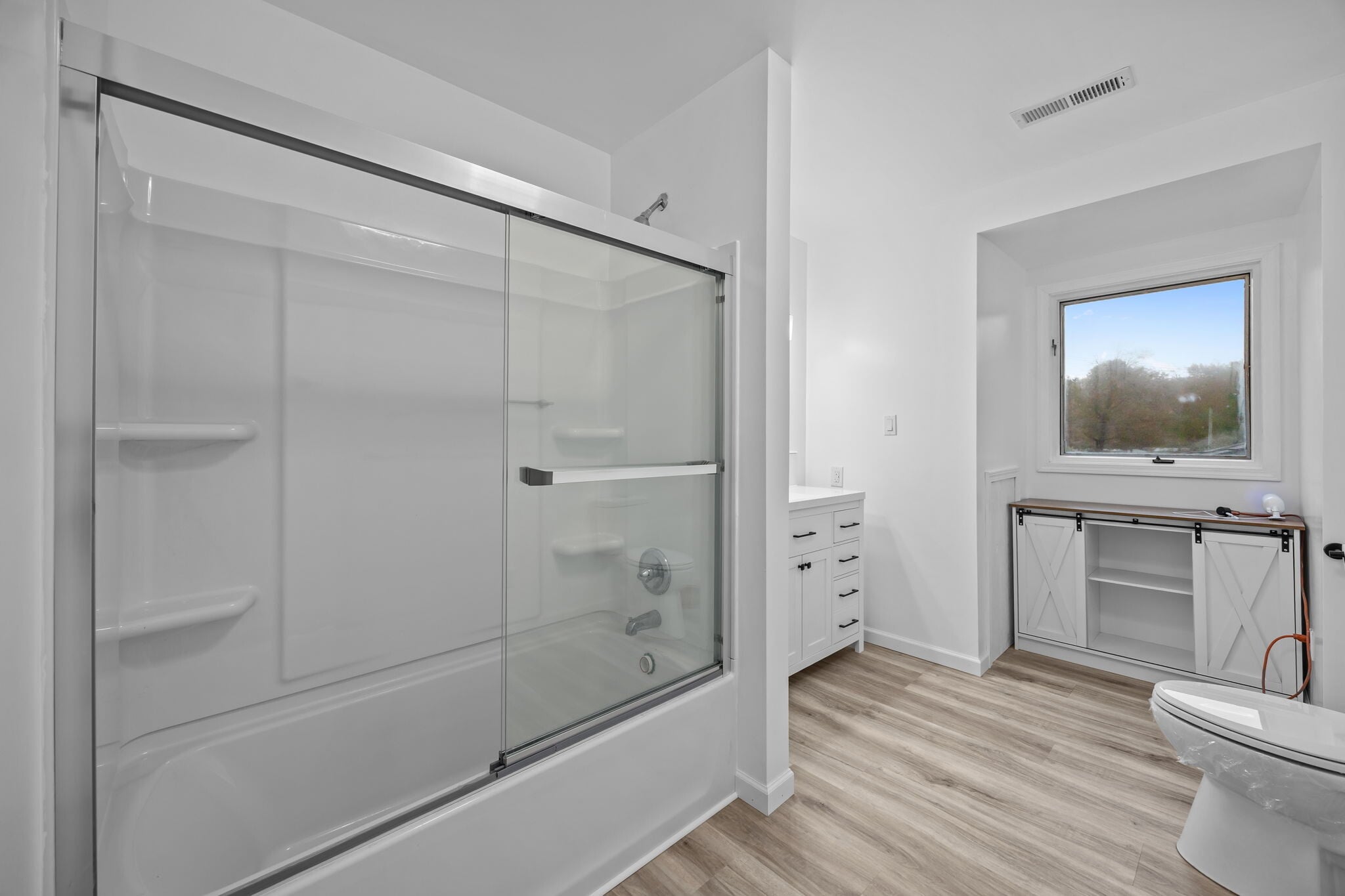 Building Photo - 3613 River Rd