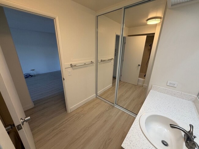 Building Photo - Studio in the Pleasanton - located Right A...