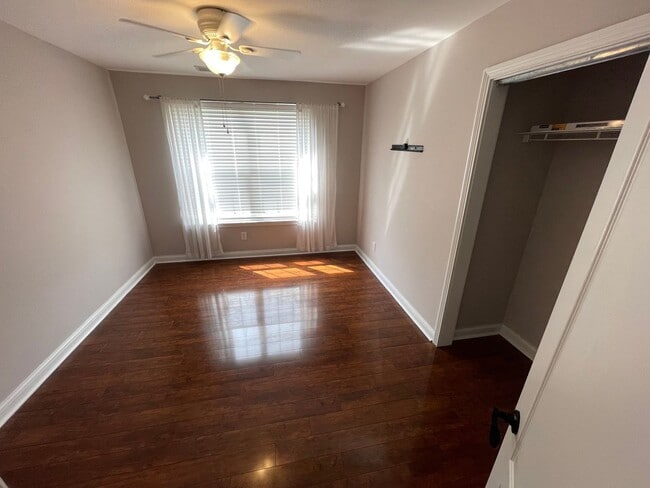 Building Photo - Remarkable East Jefferson Home For Rent