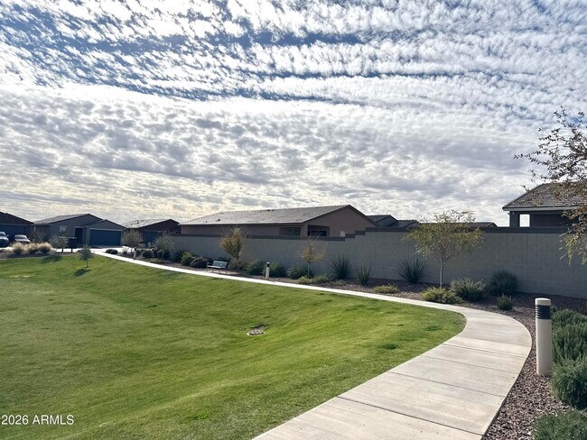 Building Photo - 17339 W Eva St