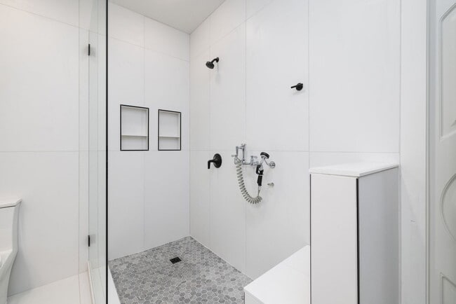 Building Photo - Located in the gated Valhalla community in Brentwood