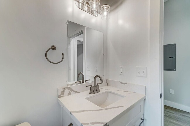 Building Photo - 3719 Kirkup Ave