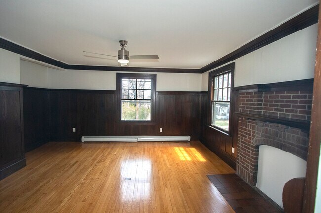 Building Photo - 85 Belknap St