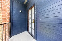 Building Photo - 13480 S Thorntree Dr