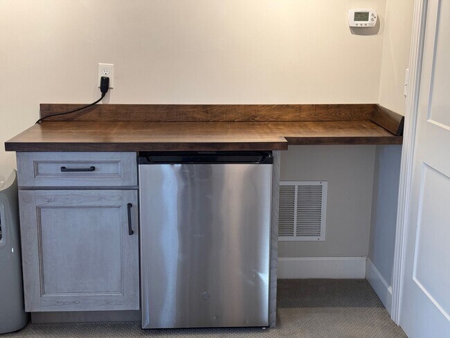 Building Photo - East AVL - Newly Renovated Older Home Featuring Garage and Bonus Room
