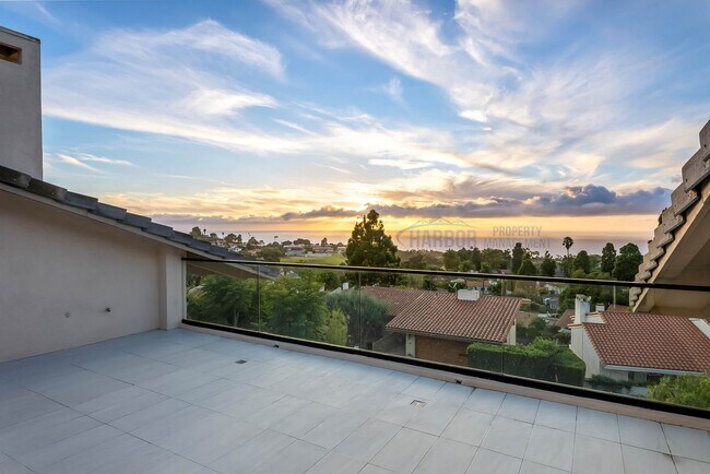 Building Photo - Palos Verdes Estates luxury home is now av...
