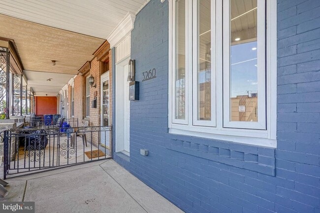 Building Photo - 3260 Cedar St