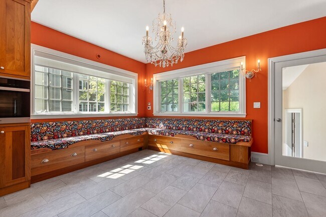 Building Photo - 4 Gracewood Park