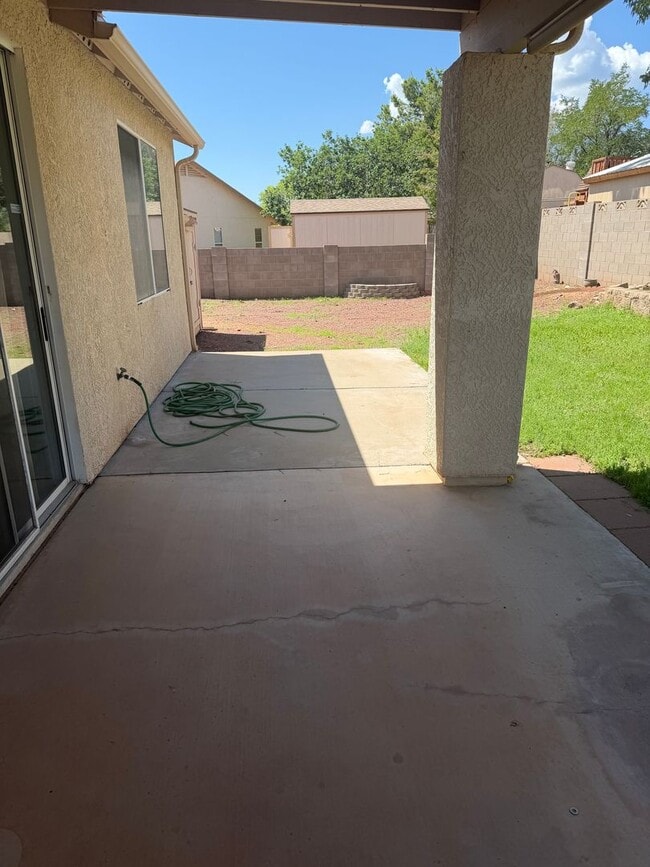 Building Photo - Great Location on Cul de Sac Lot