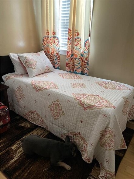 Building Photo - 481 Pine St