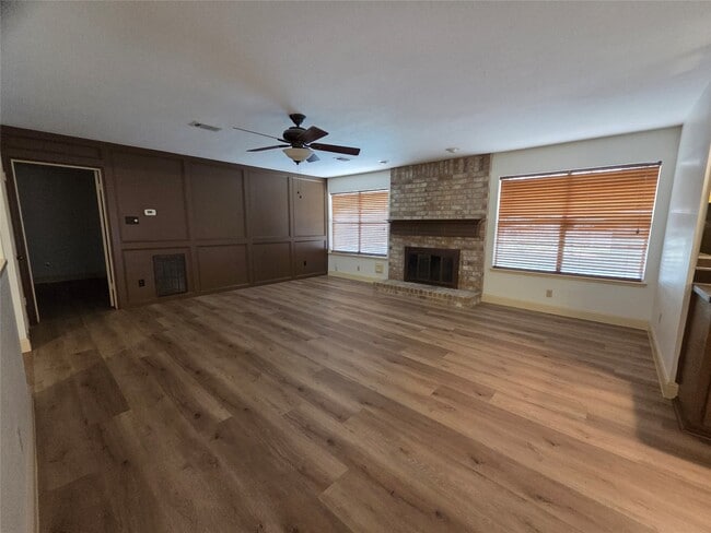 Building Photo - 14718 Earlswood Dr