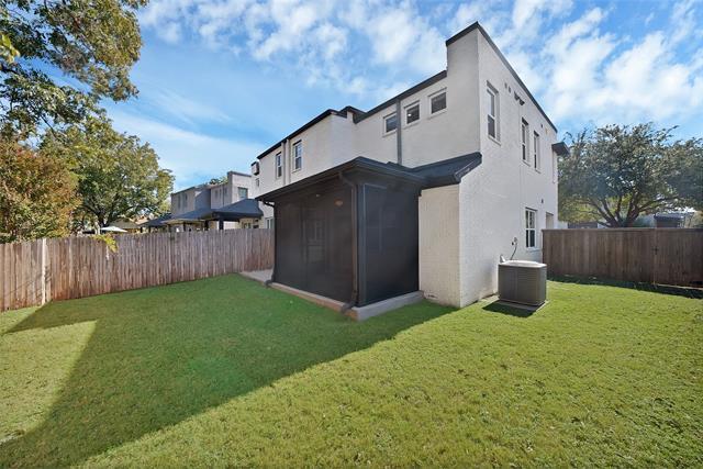 Building Photo - 2918 Merrimac St