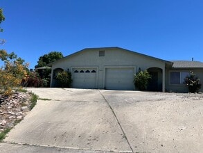 Building Photo - 9665 E Magma Dr