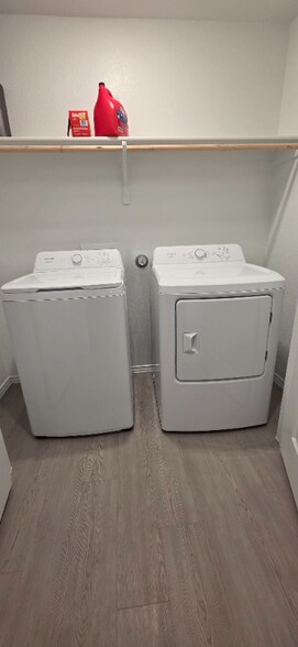 Building Photo - 115 Kings Row Ln