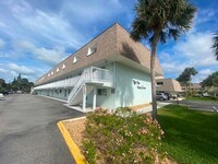 Building Photo - Ormond Beachside Condo