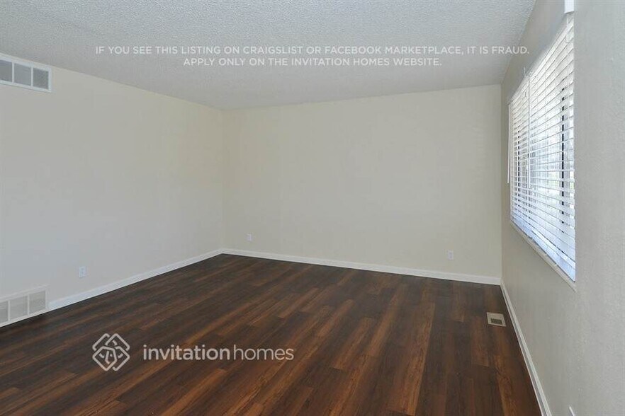 Building Photo - 5524 Elkhart St