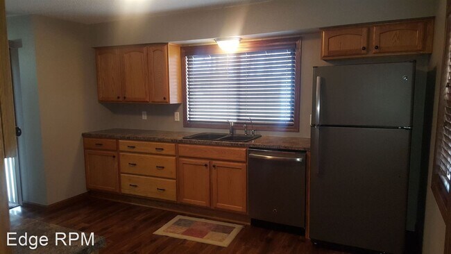 Building Photo - 2 br, 1 bath House - 2735 E Washburn Road