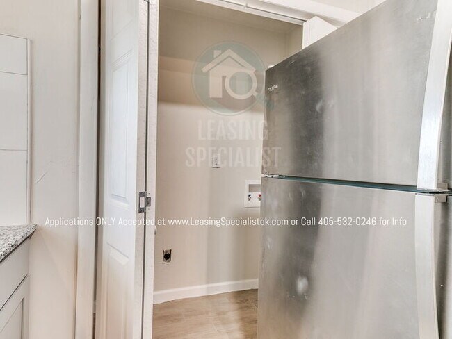 Building Photo - Charming Mid Norman 3 Bed 2 Bath Home!