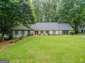 Building Photo - 4708 Tall Pines Dr NW