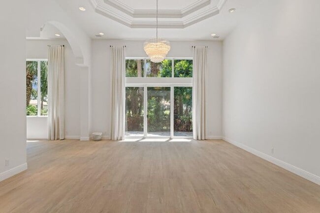 Building Photo - 128 Abondance Dr