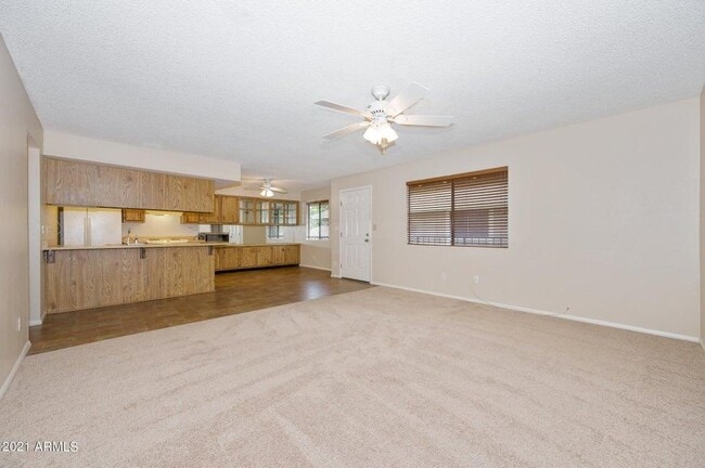 Building Photo - 1262 N 84th Pl