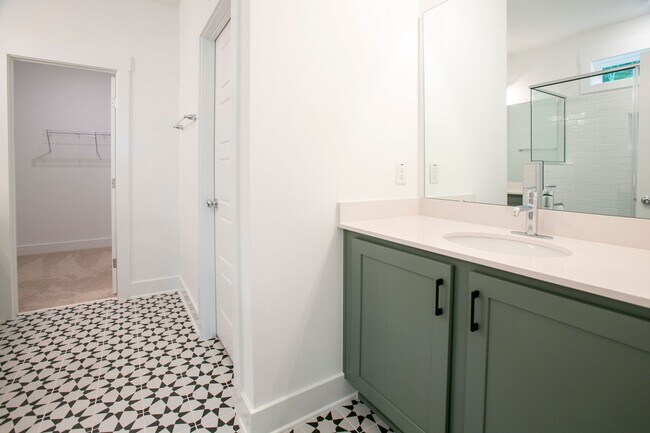 Building Photo - Chatham Park 3 Bed 2.5 Bath Available in A...