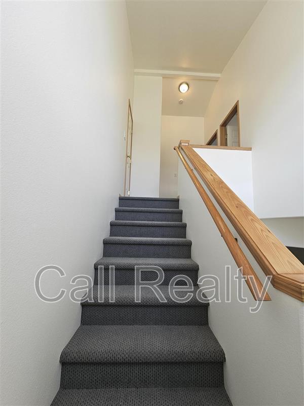 Building Photo - 1021 Malvern St