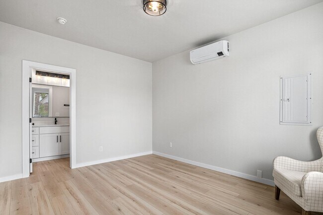 Building Photo - $2,500 - 3 Bed / 2 Bath Brand New Construc...
