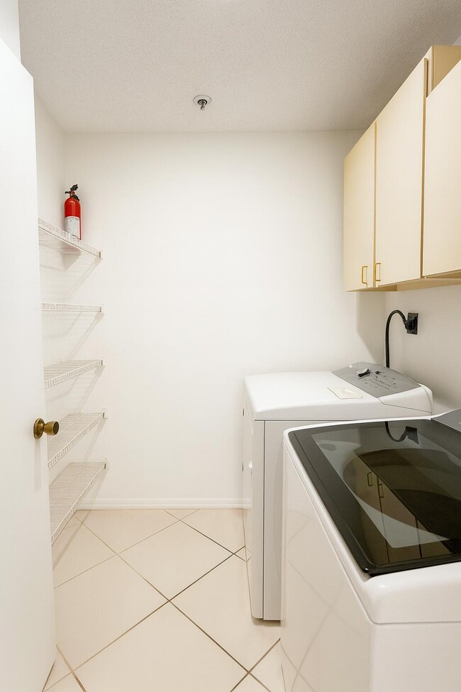 Building Photo - 2303 N Congress Ave