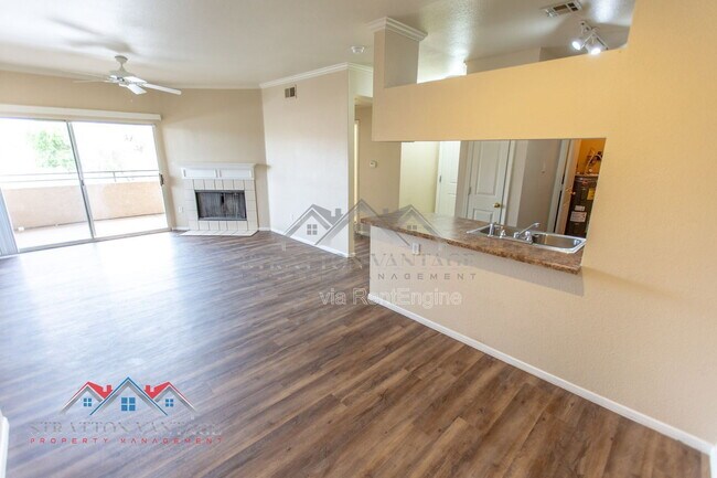 Building Photo - 16013 S Desert Foothills Pkwy