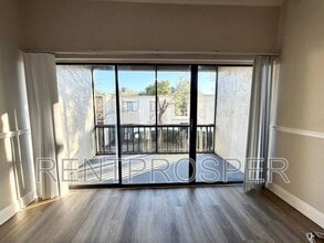 Building Photo - 3242 S Semoran Blvd