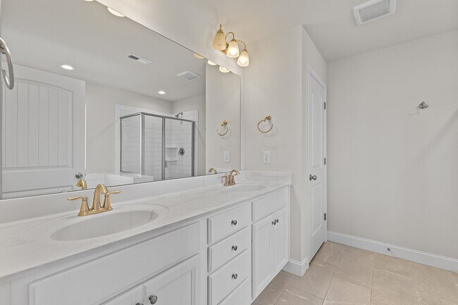 Building Photo - **Beautiful Wendell Falls Home 3/2.5 with Office, Loft & Fenced in Yard**