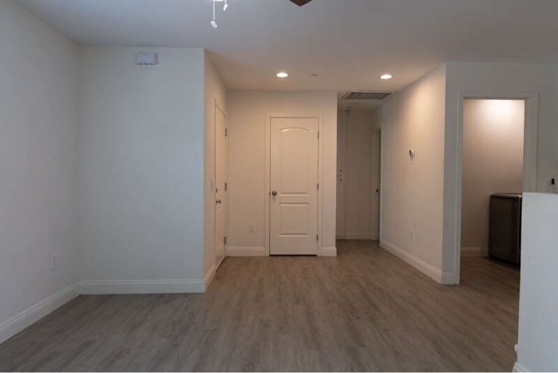 Building Photo - 3309 San Jose Way