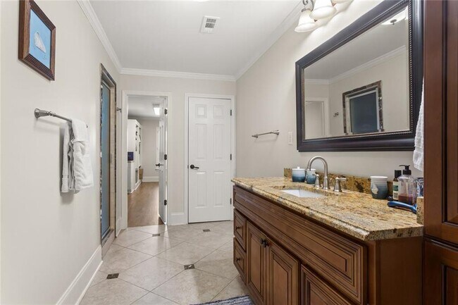 Building Photo - 415 Lyerly Pointe