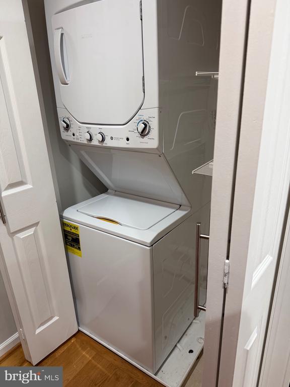 Building Photo - 9518 Hagel Cir