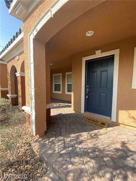 Building Photo - 2335 Via Barranca