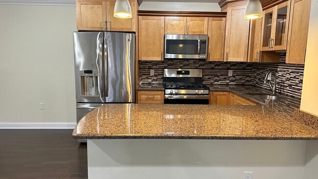 Building Photo - 39 Fayette St