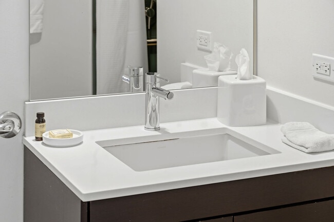 Building Photo - 417 S Dearborn St