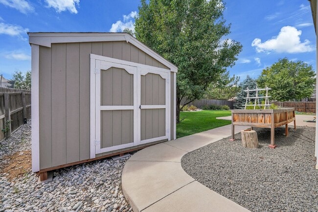 Building Photo - $2,695.95 - 3 bed, 2 bath in Lochbuie with a Large Backyard and In Unit Laundry!