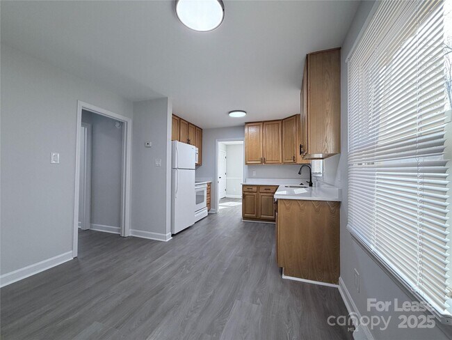 Building Photo - 6207 Eagle Peak Dr