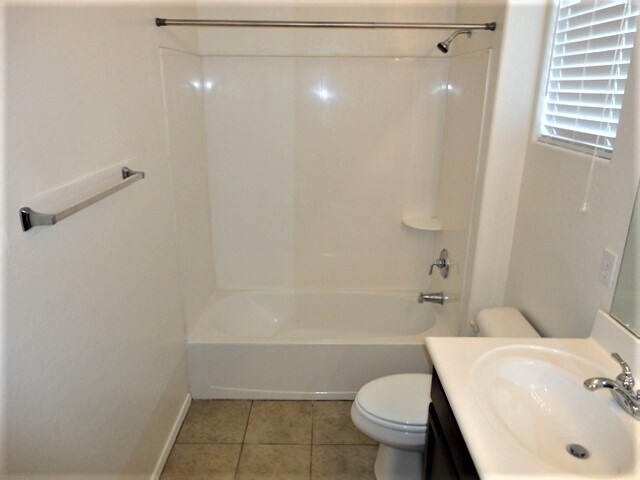 Building Photo - 3787 E Flower Ct