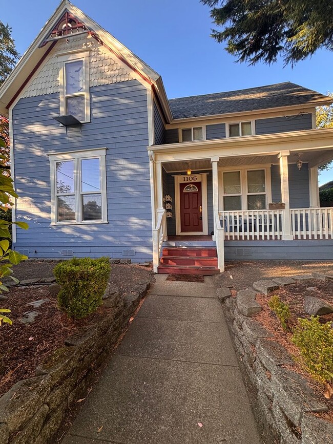 Building Photo - Beautiful Ground Level 1Bed/1Bath with out...