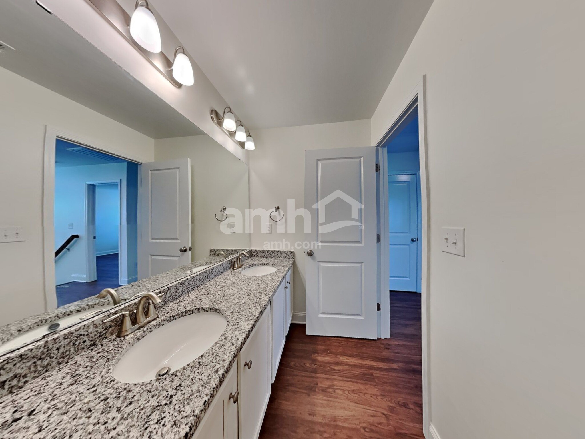 Building Photo - 151 Twin River Dr