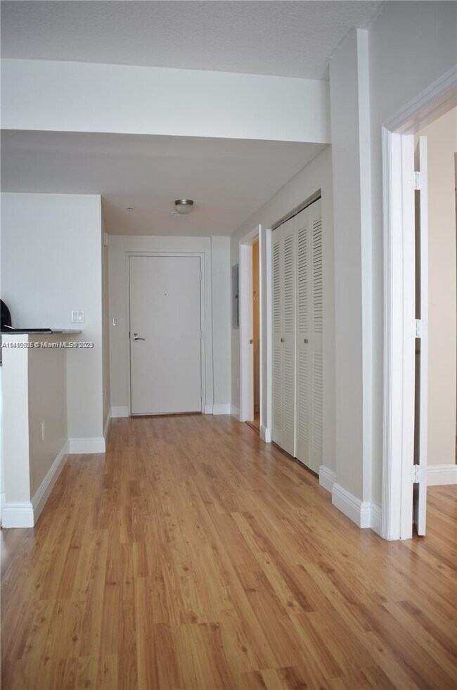 Building Photo - 3339 Virginia St