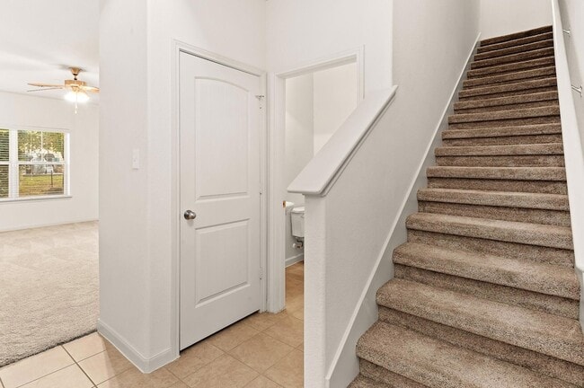 Building Photo - 1620 Bryant Dr