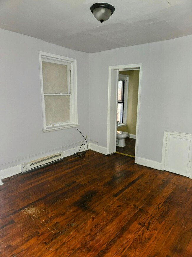 Building Photo - 42 N Eighth St