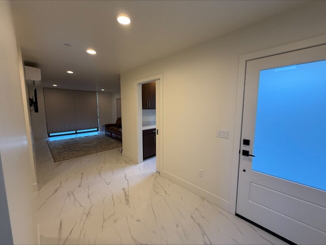 Building Photo - AVAILABLE NOW - Executive Luxury Ocean-View Home in Prime Morro Bay Location - 3 Bed / 3 Bath