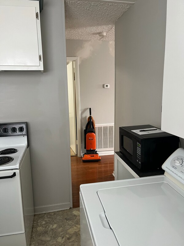 Building Photo - 414 Kinsey Blvd