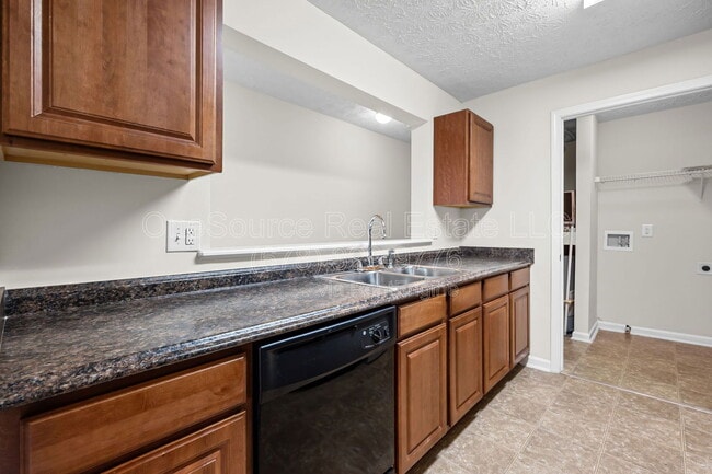 Building Photo - 5304 Fairington Club Dr